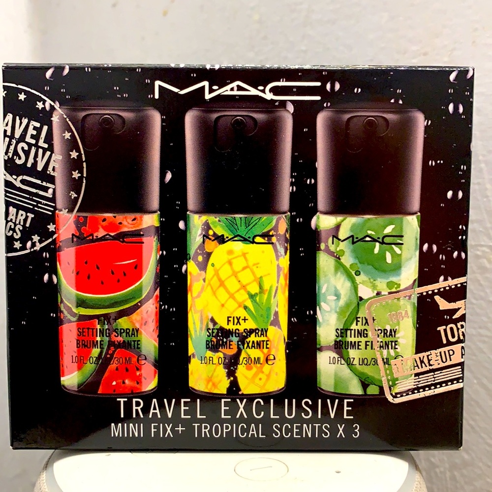 ***SOLD*** FREE w/ Purchase M.A.C. TRAVEL EXCLUSIVE SETTING SPRAY